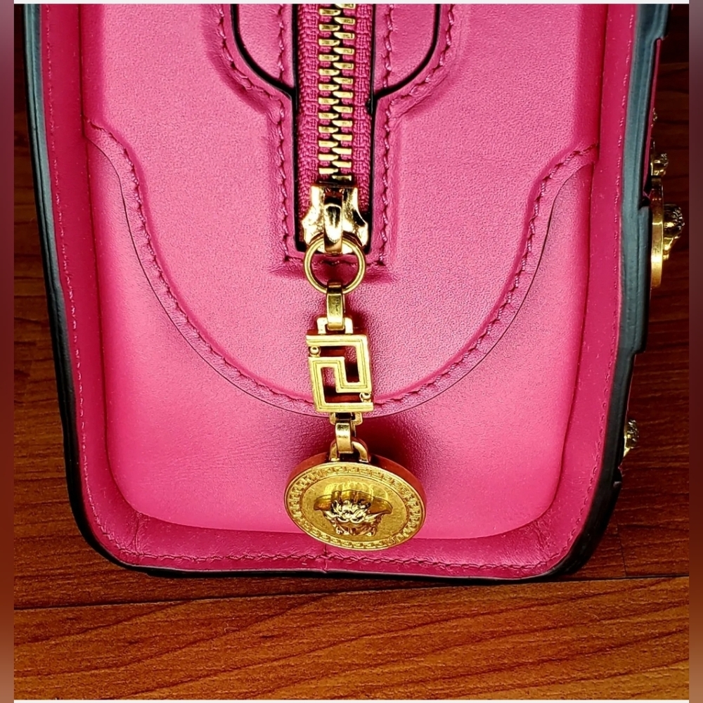 New Versace Womens Bright Pink Leather Tribute Medallion Handbag Shoulder Bag - Picture 5 of 16